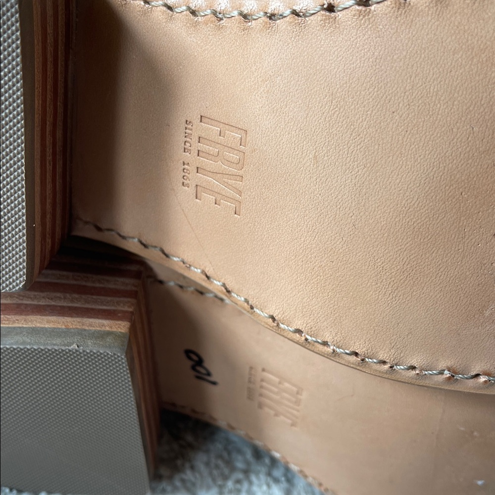 Frye Campus 14L Banana Boots - size 9.5 - Picture 5 of 9